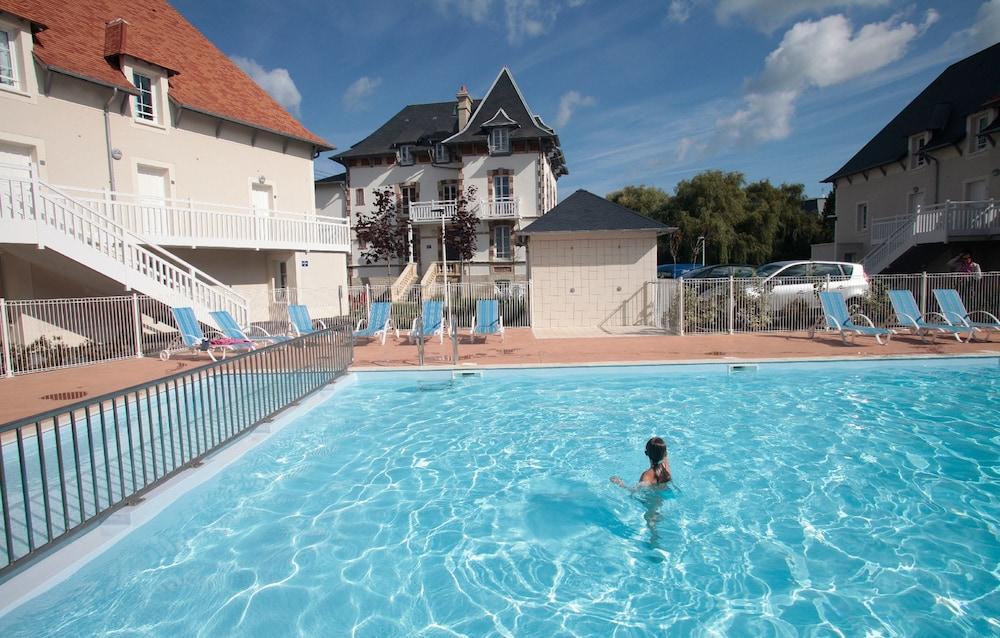 Residence Odalys Le Domaine Des Dunettes Cabourg Exteriör bild